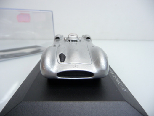 ixo 1:43 Mercedes Benz W 196 R Streamlined Racing Car 1955 - Wie neu in PC Vitrine