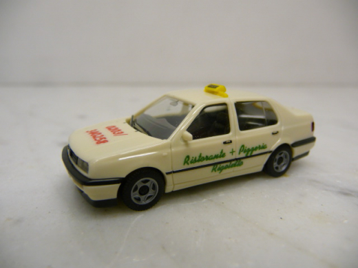 Herpa 041928 H0 VW Vento 1992 TAXI Pizzeria Rigoletto