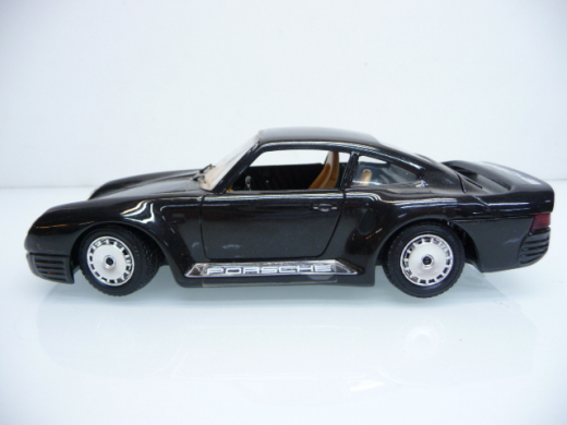 Bburago 1:24 Porsche 959 in schwarz aus Italien