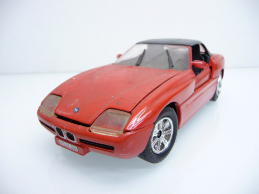 Revell 1:24 BMW Z1 1989 rot als Defekt