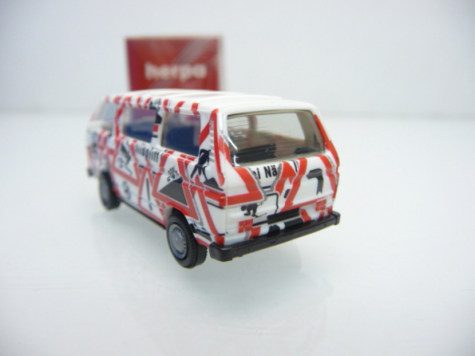 181150 VW T3 im Verkehrsschilder Design - Herpa 1:87