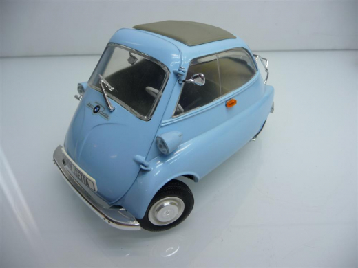 Revell 1:18 BMW Isetta 250 Oldtimer hellblau