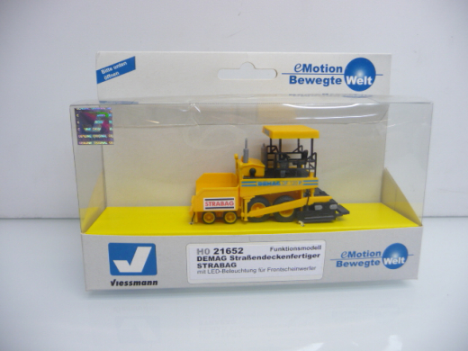Viessmann 21652 H0 DEMAG Straßendeckenfertiger STRABAG mit LED