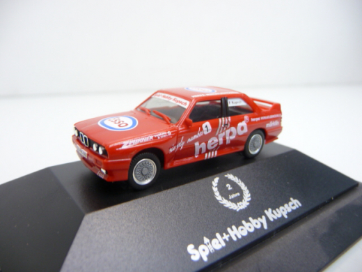 1208 BWM Motorsport zu 2 Jahre Spiel und Hobby Kupsch - Herpa