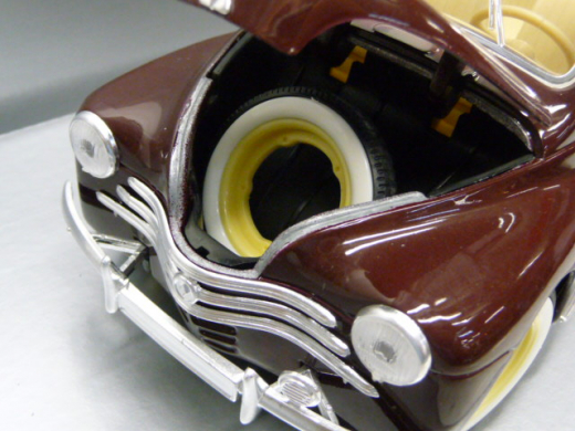 Solido 1:18 8048 Renault 4 CV Cabrio Braunrot ( maron)