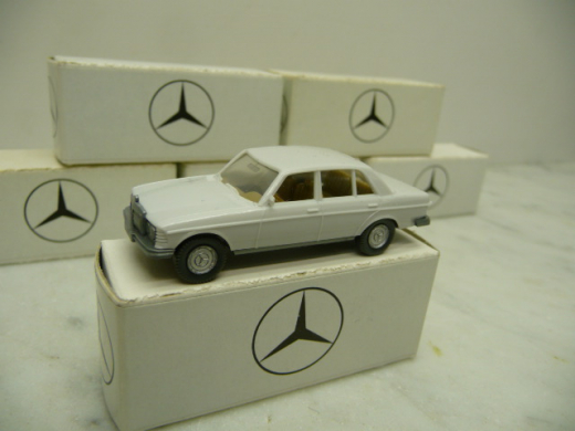 Wiking H0 MB W123 Limousine grau Wiking-Werbemodell