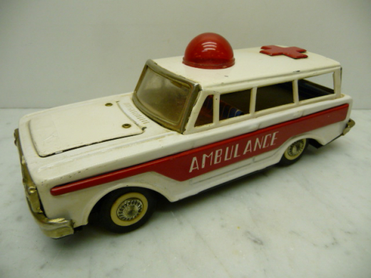 Studebaker Wagonaire AMBULANCE MF111 Blechmodell