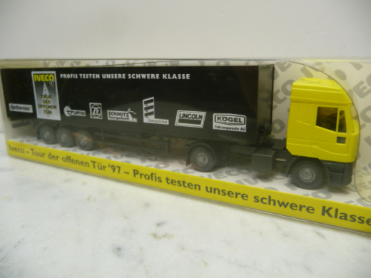 Wiking H0 Iveco Koffersattelzug - Tour der offenen Tür 97