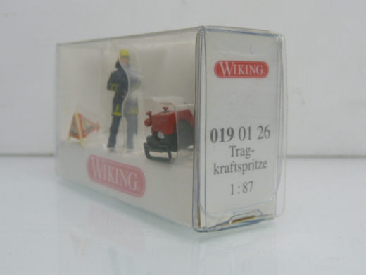 Wiking 019 01 26 H0 Feuerwehrmann plus Tragkraftspritze