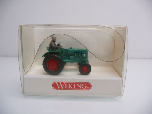 Wiking H0 877 01 21 Fahr Schlepper in grün Neuwertig in OVP