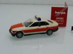Herpa 041584 H0 BMW 325i E36 Limousine Notarzt Neu in OVP